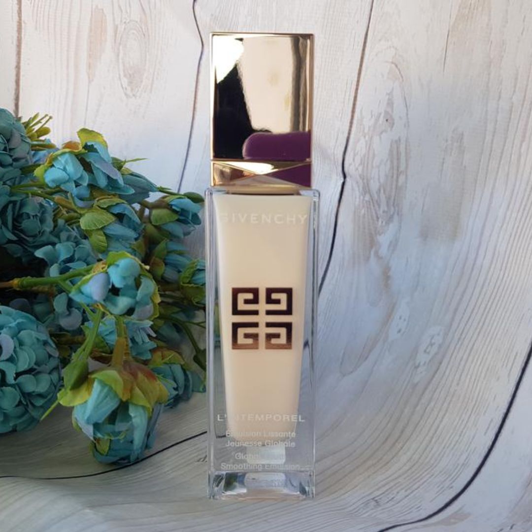 Givenchy - L'Intemporel Global Youth Smoothing Emulsion - 1.7 OZ