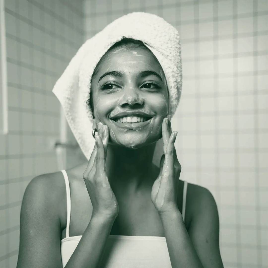 Cannaluxe - AM Cleanser - 4.05 Oz