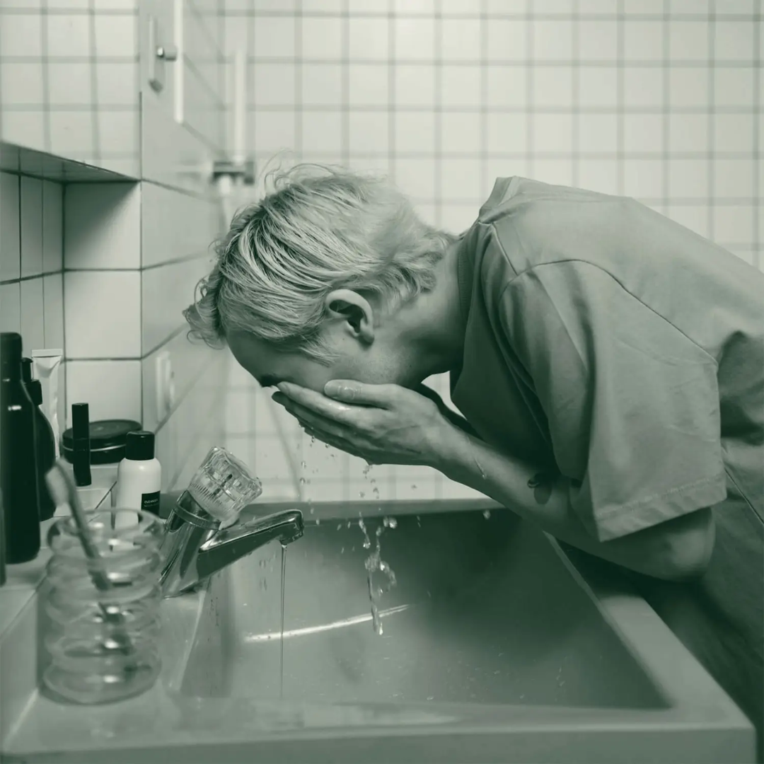 Cannaluxe - AM Cleanser - 4.05 Oz