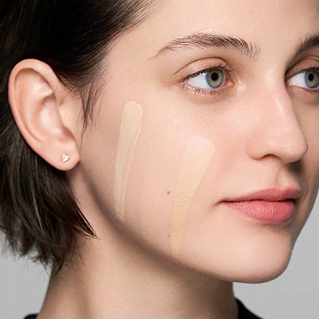 Bobbi Brown - Skin Foundation SPF 15, 00 Alabaster - 1 Oz