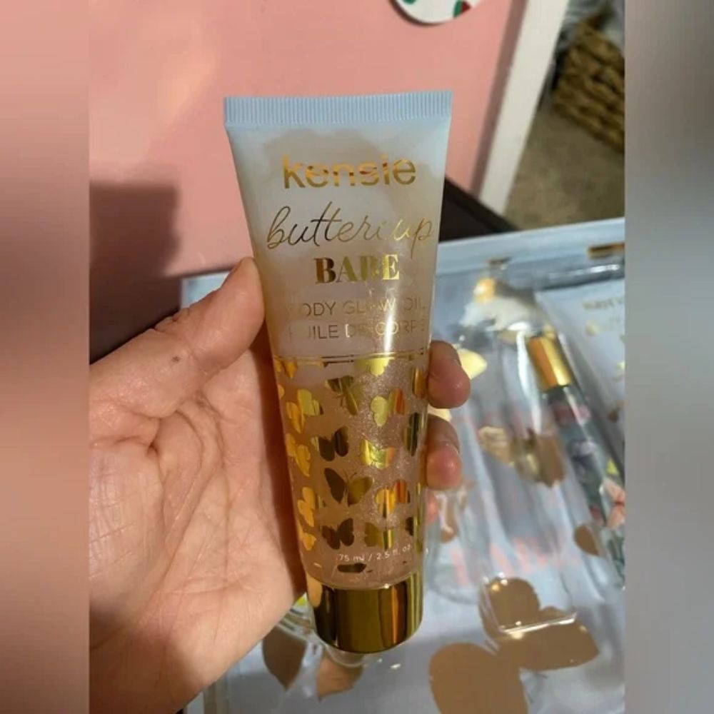 Kensie - Buttercup Babe 4 Piece Gift Set for Women