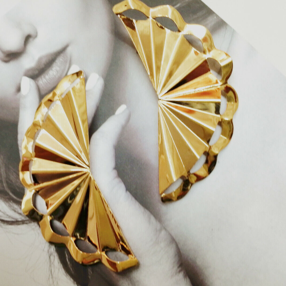 Laruicci - Fan Earrings in 18k Gold Plated - 1 Pc